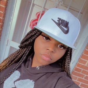 Meet your Posher, Angel